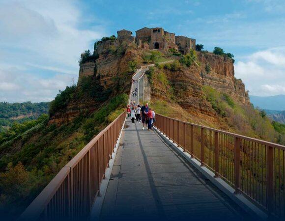 La fragilità di Civita di Bagnoregio è anche la sua forza