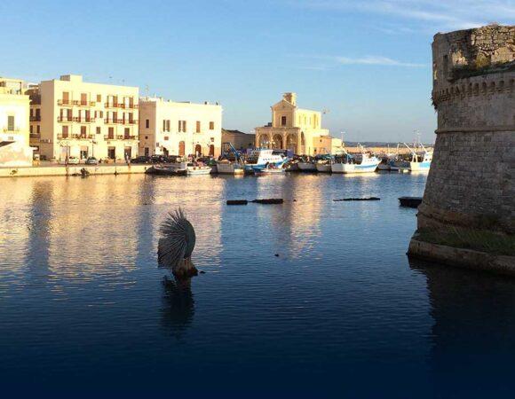 Le leggende che ascolti a Gallipoli, tra le onde del mare